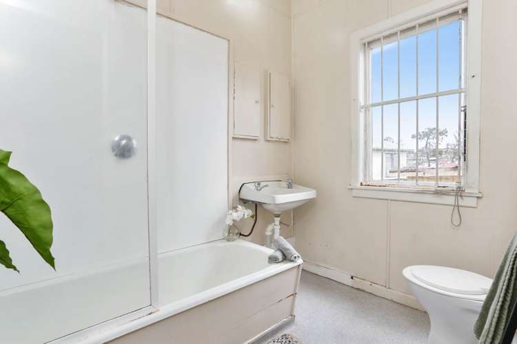 33 Ulster Road Blockhouse Bay_16