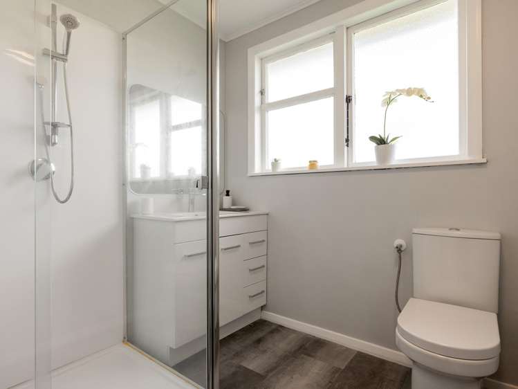 2 Yeats Crescent Fairfield_17