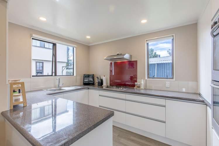 1 Rea Grove Turangi_11