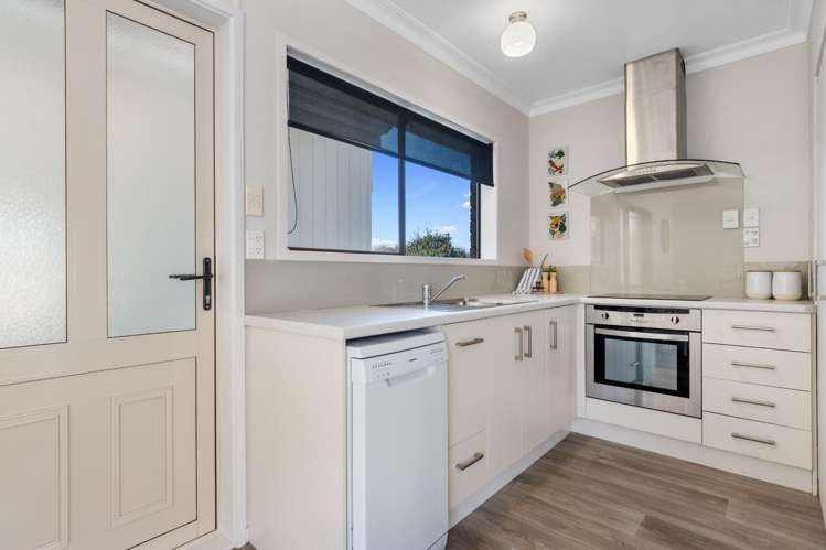 21b Columba Place Matua_2