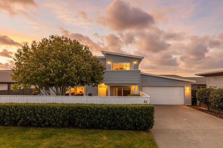 34 Arbuckle Road Frimley_1