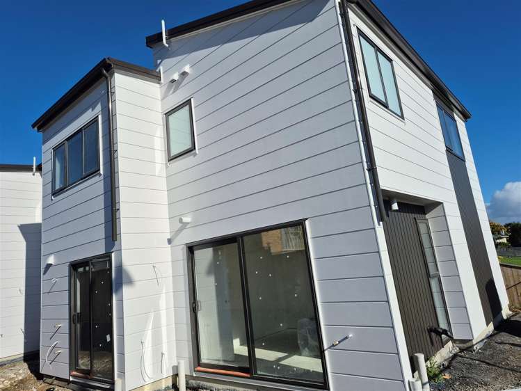 43 Friesian Drive_3