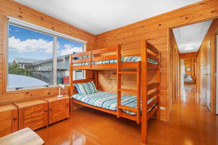 20 Martin Place Cooks Beach_15