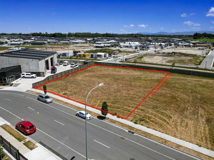 18 Bowmaker Crescent Woodend_1