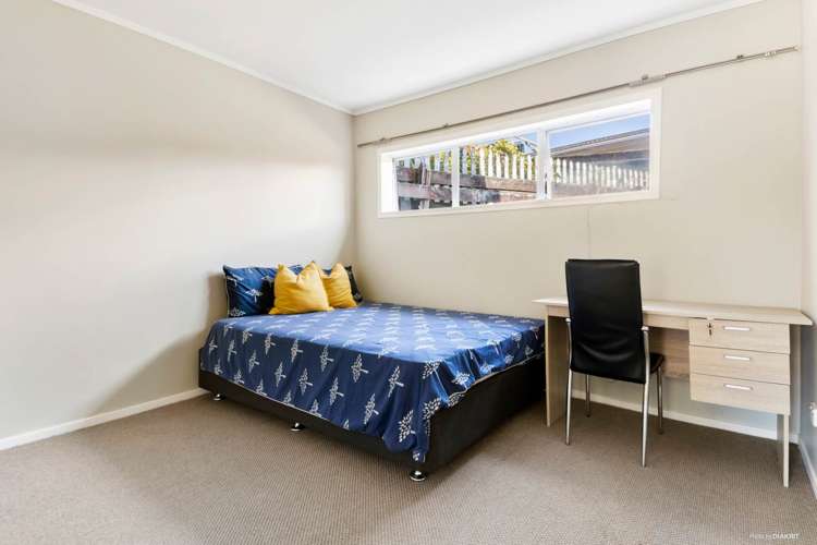 2/17 Murvale Drive Bucklands Beach_8