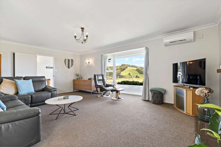 286 Muriwai Valley Road Waimauku_11
