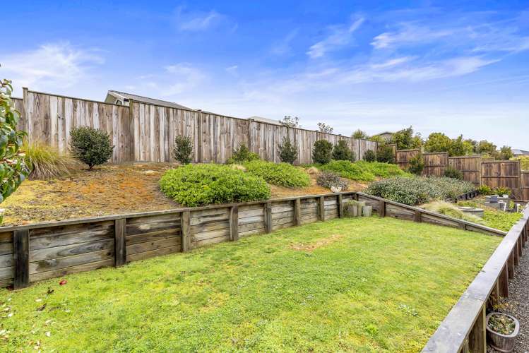 9 Karo Road Beachlands_12