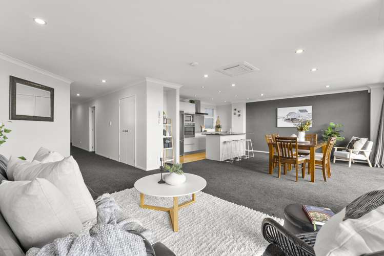 2/898 Papamoa Beach Road_3