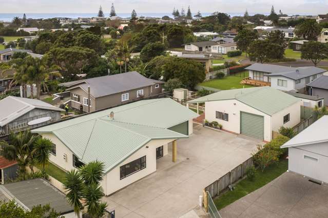 21 Didsbury Drive Waihi Beach_1