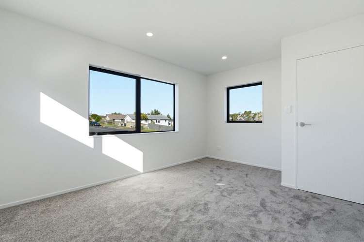 54 Athena Drive Totara Vale_9