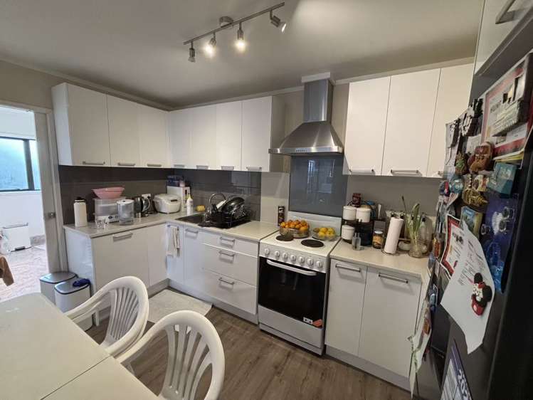 A/46 Kaikoura Street Henderson_3