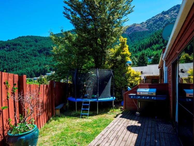 22b Watts Road Fernhill/Sunshine Bay_20