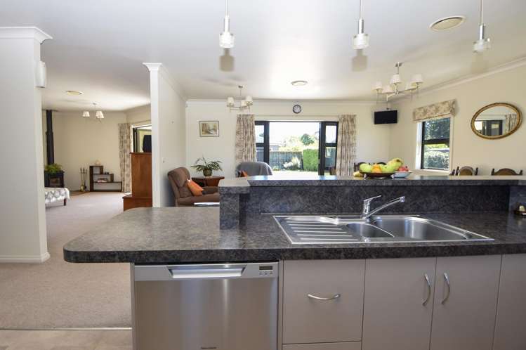 39 Armstrong Avenue Carterton_6