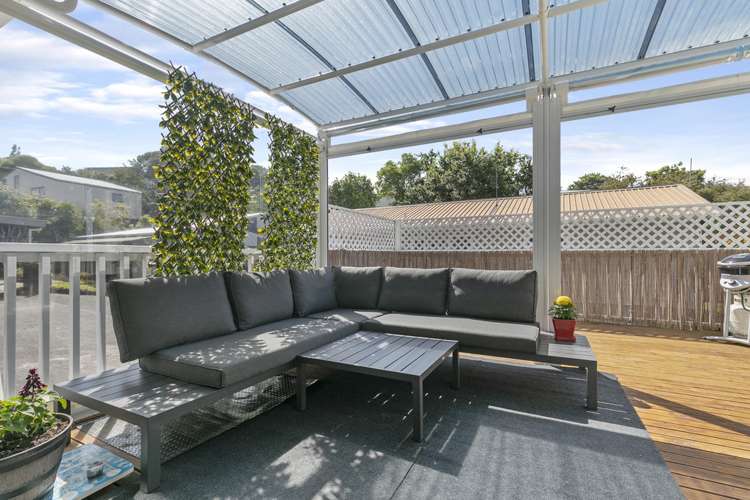 1/21 Taurus Crescent Beach Haven_10