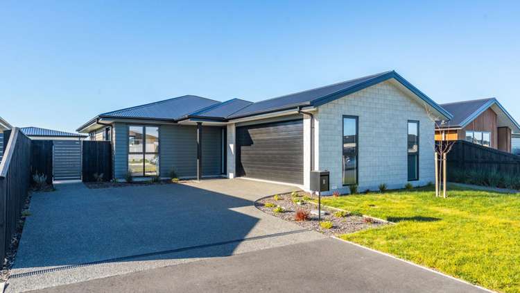 10 Longfields Road_0