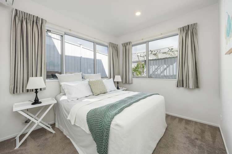1 Tims Crescent Flat Bush_29
