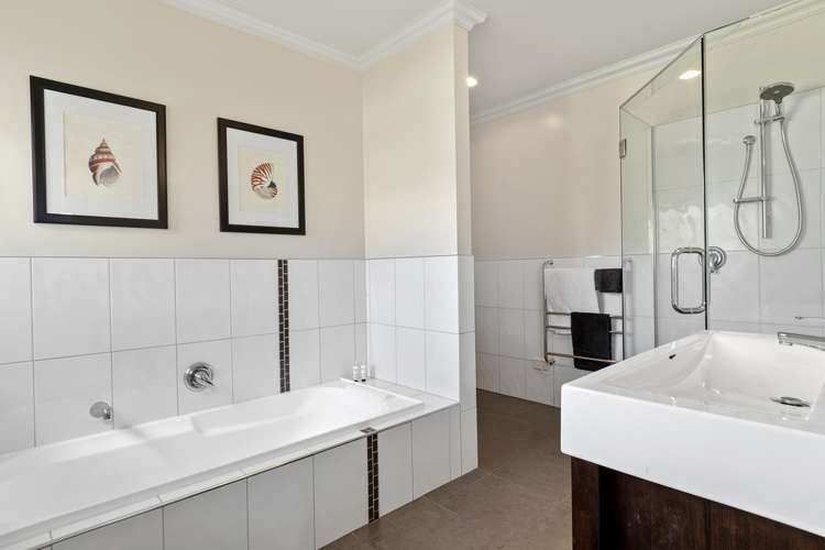 47 Honeysuckle Lane Ohauiti_13