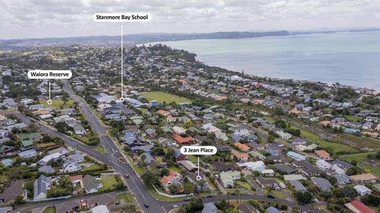 3 Jean Place Stanmore Bay_23