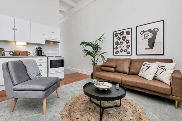 Furnished One-Bedroom Apartment | Water & Unlimited Internet Included