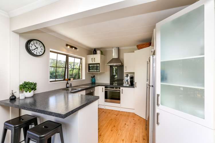 15 Pararewa Drive Whalers Gate_11