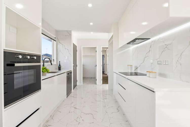 18 Burbank Avenue_2