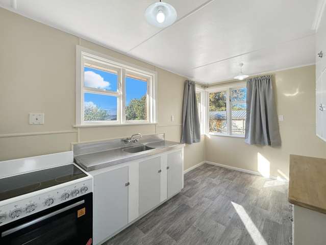 300 Conyers Street 10560_1