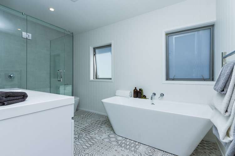 2/5 Brown Street Hauraki_13