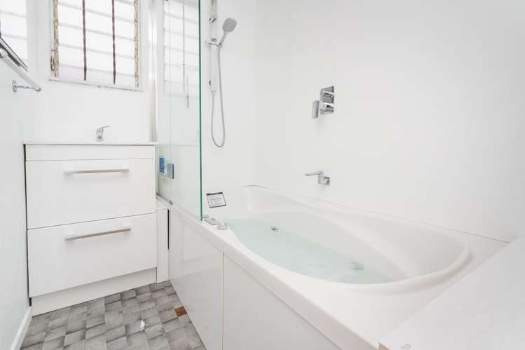 318 Botanical Road West End_10