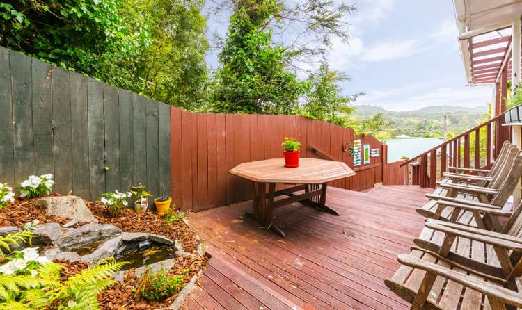 219 Woodlands Park Road Titirangi_19