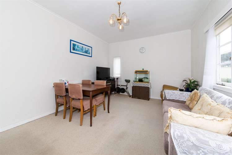 1/3 Seabrook Avenue New Lynn_11