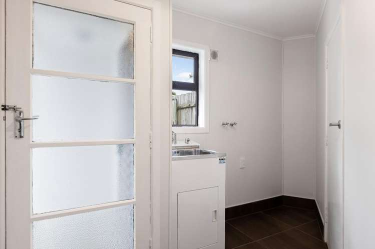 9 Cotswold Crescent Newlands_12