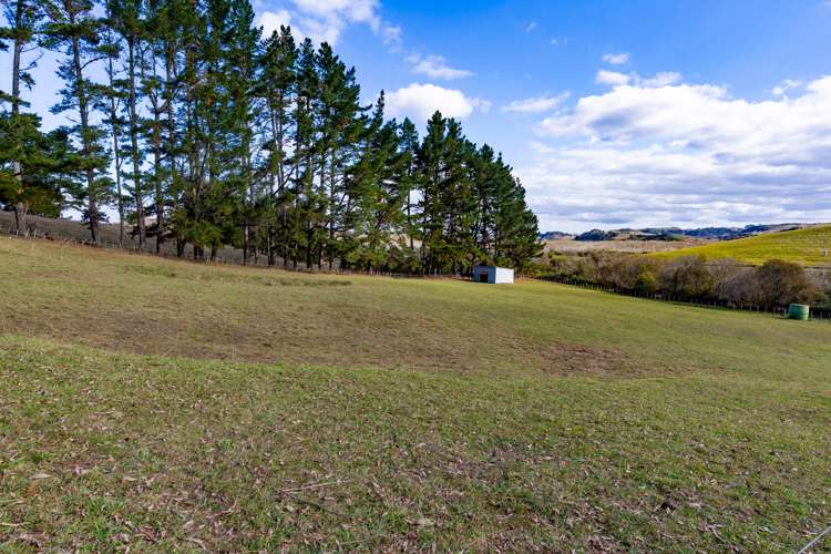 1083 Churchill Road Pukekawa_14