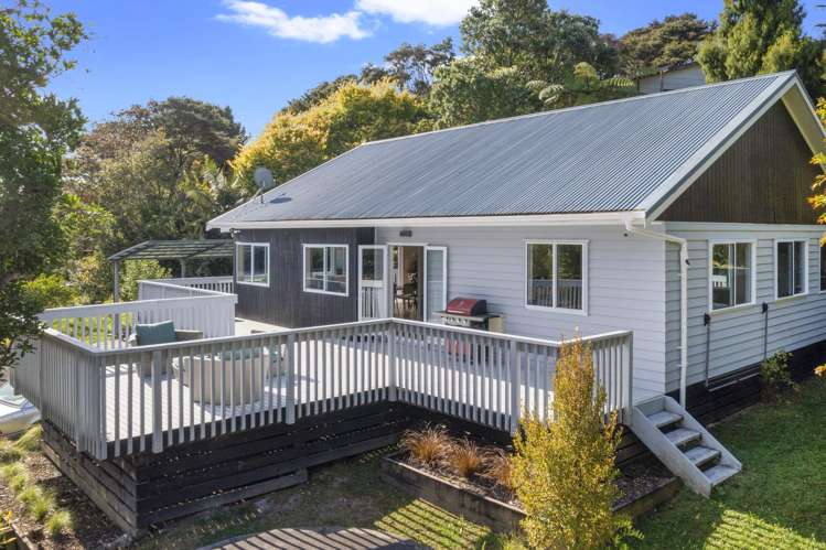 132 Attwood Road Paremoremo_33
