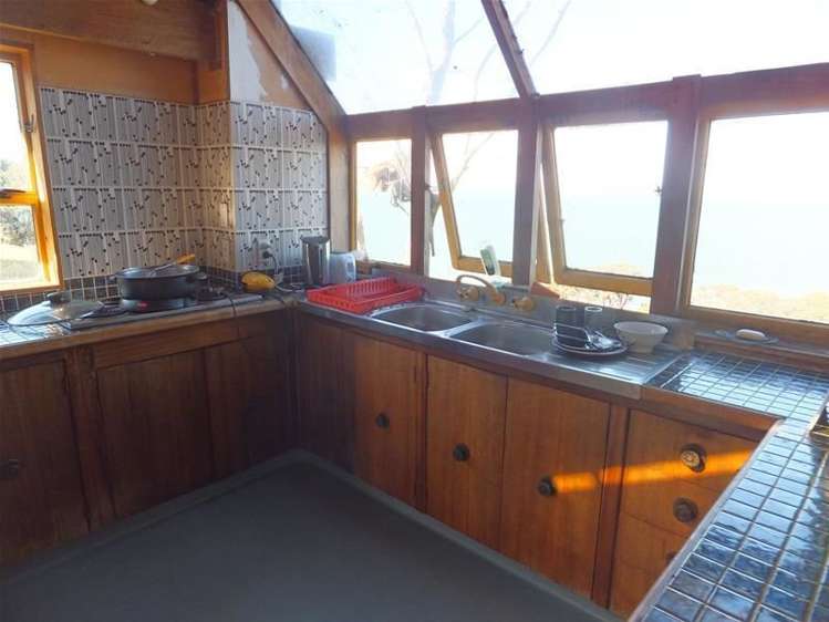 6573 Pouto Road Pouto_6