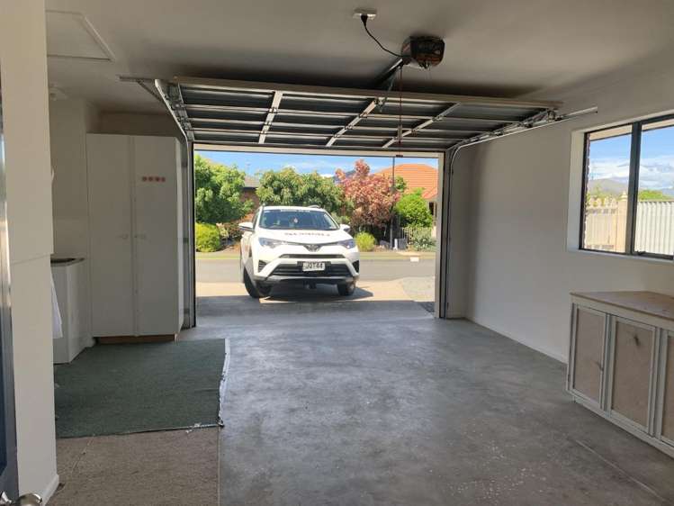 2 Te Iti Place 11193_12