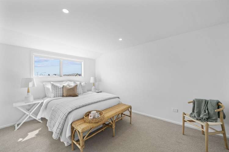 1-2/16 Bass Street Woolston_8