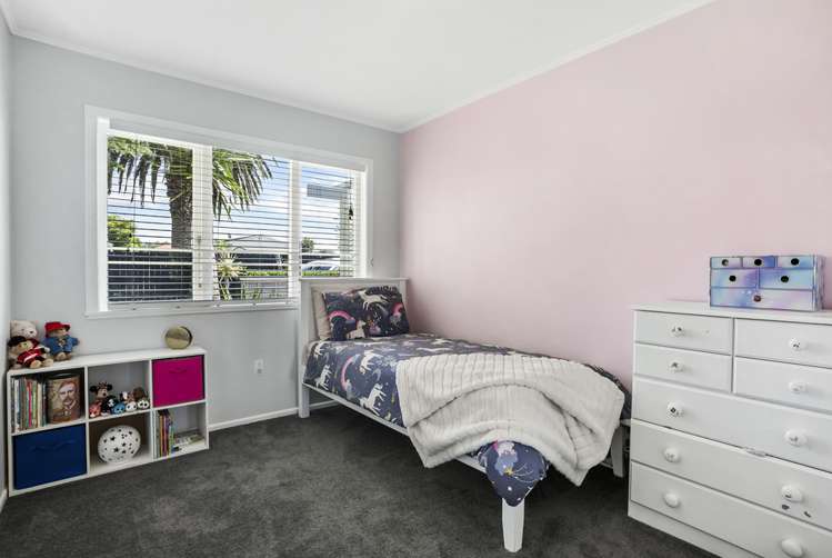 1/51 Lancaster Road Beach Haven_7