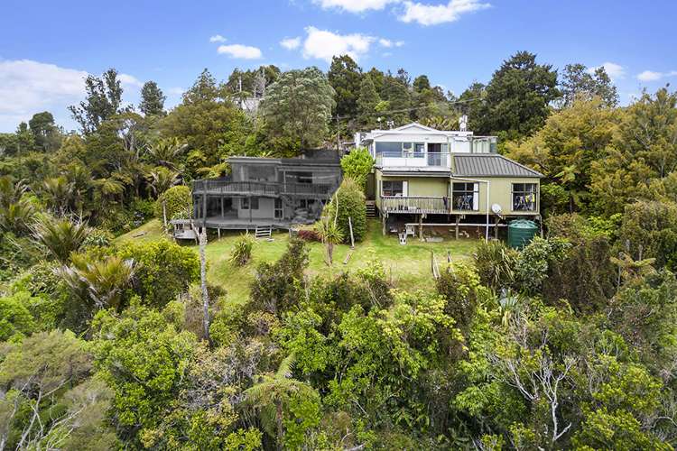 473 Scenic Drive Waiatarua_21