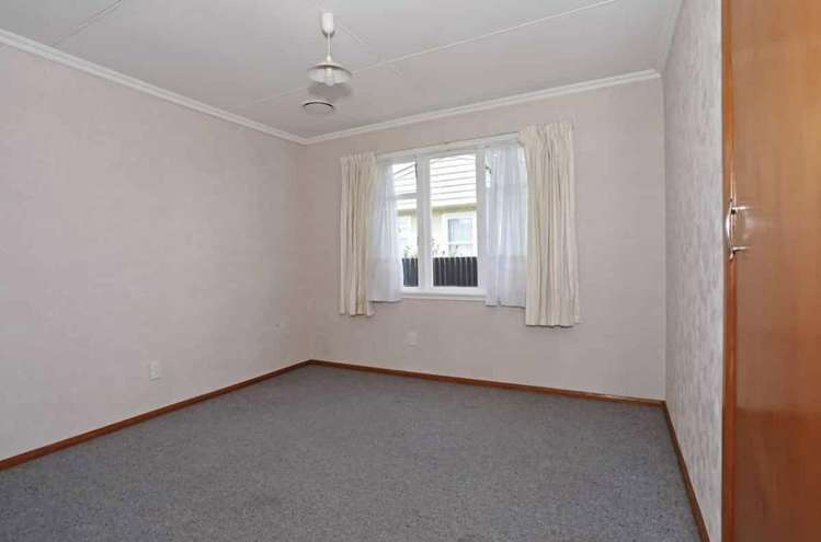 8 Nairn Crescent Awapuni_12