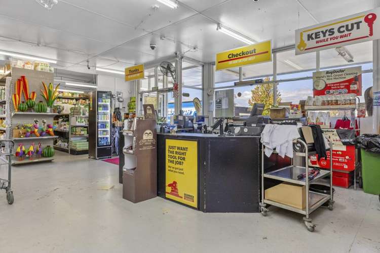 2 The Town Centre Turangi_14