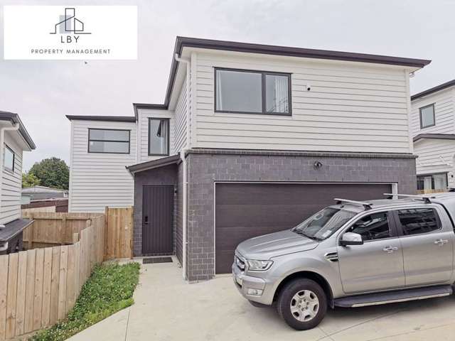 5 Bedrooms House in 8/98 Cardiff Road, Pakuranga