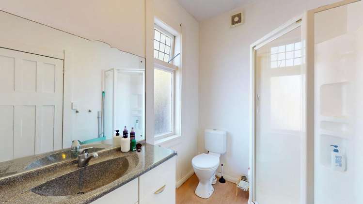 2/21 Essex Street 1251_6