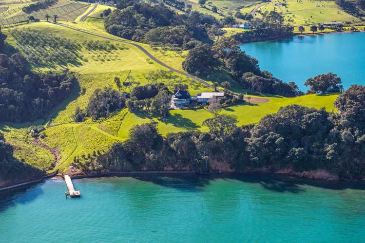 379i Gordons Road Waiheke Island_46