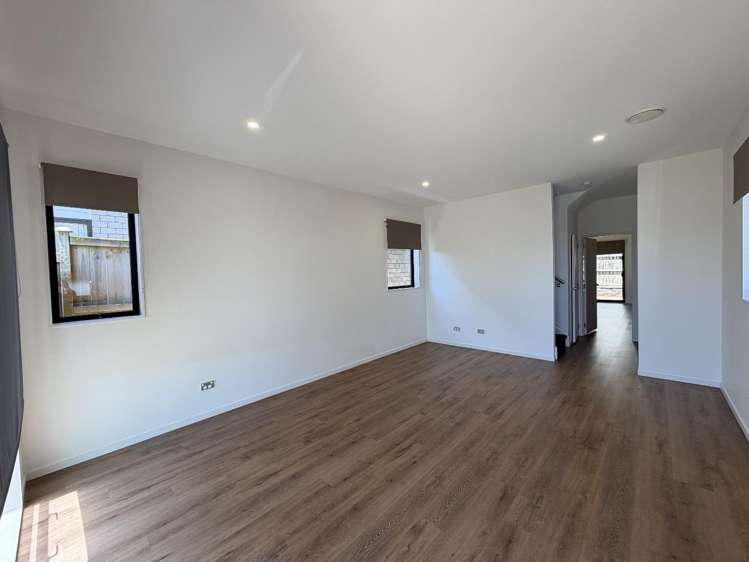 21 Eros Road 10673_1