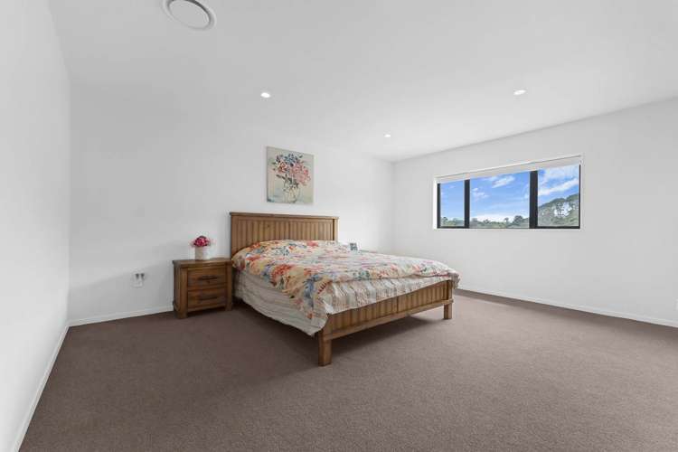 8 Teoteo Place Flat Bush_16