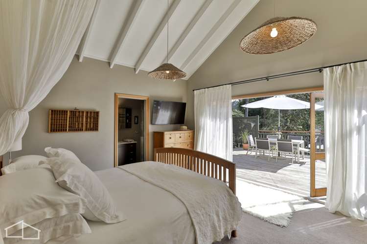 19 Landing Road Titirangi_8