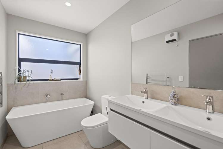 8 Founders Lane Yaldhurst_10