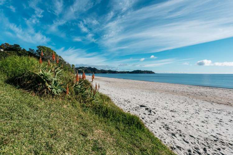 5/23 The Strand Onetangi_34