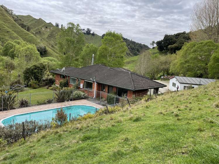 592 Waitewhena Road Ohura_27