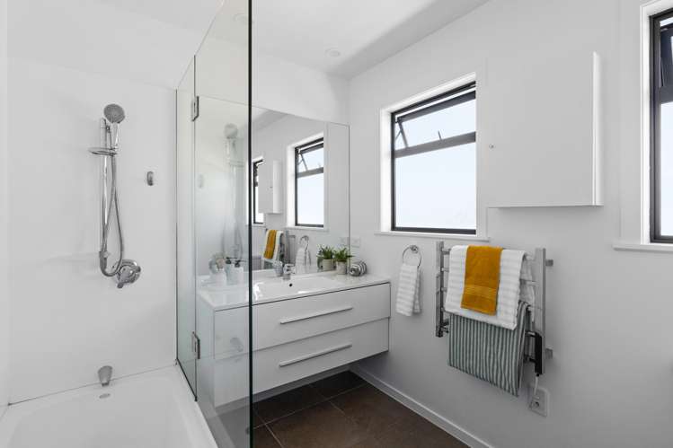 20 Coventry Avenue Tamatea_13